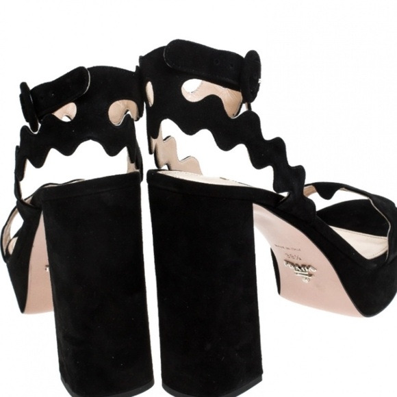Prada Black Suede Leather Ankle Strap
Sandals Size 40 - Picture 5 of 12